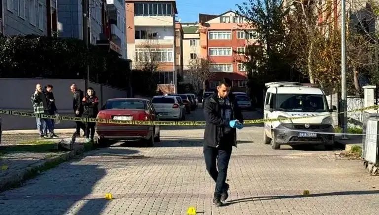 Büyükçekmece'de Silahlı Saldırı: Yaralı Var!