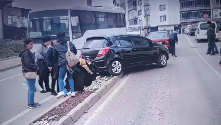 El Freni Hatasıyla Trafik Kazası!